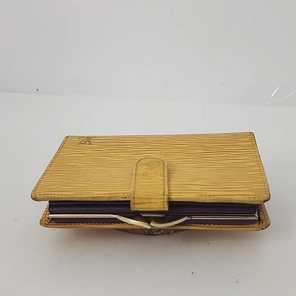 Louis Vuitton Yellow Epi Leather Kiss Lock Bifold Wallet
